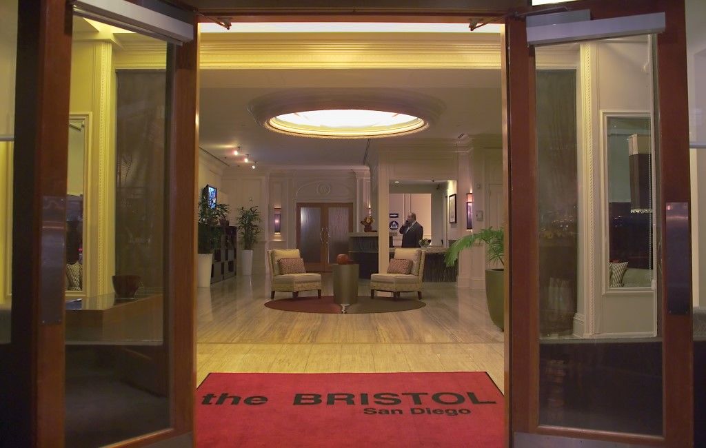 ブリストル ホテル サンディエゴ エクステリア 写真